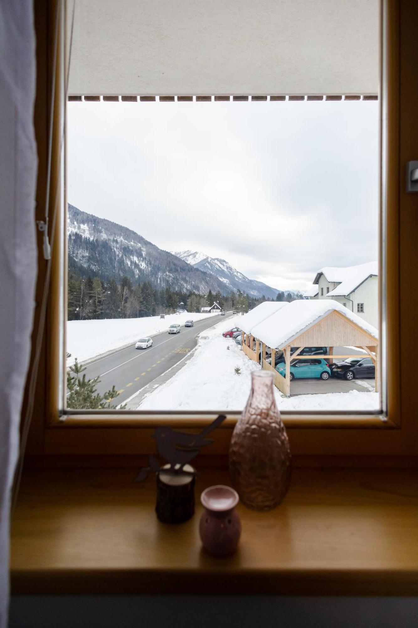 Waterfall Apartment - Cozy Mountain Retreat Kranjska Gora Εξωτερικό φωτογραφία