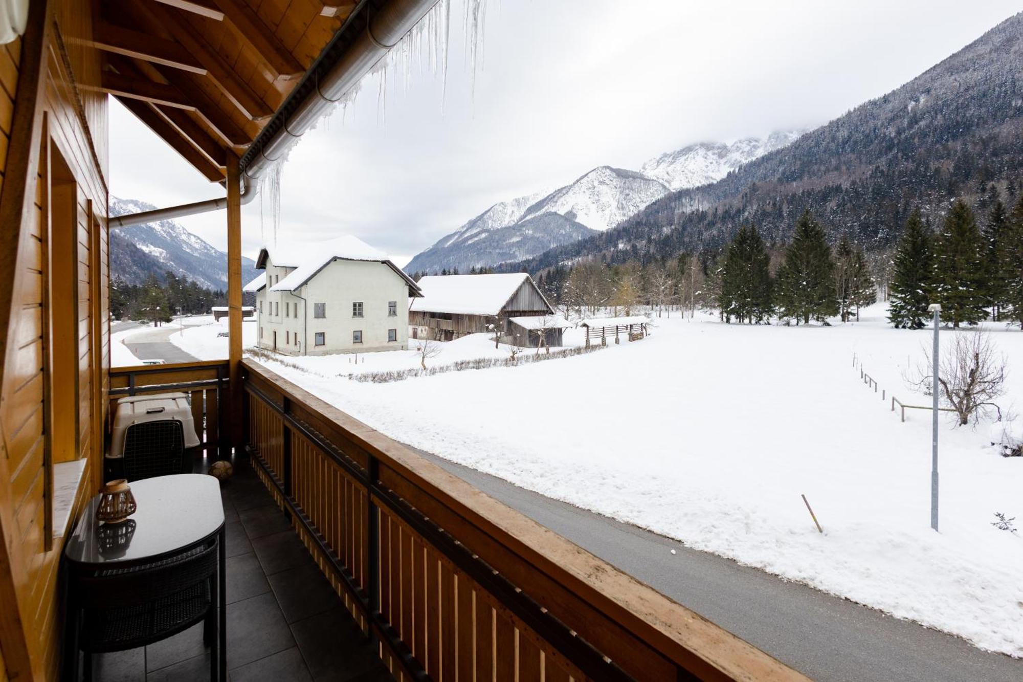 Waterfall Apartment - Cozy Mountain Retreat Kranjska Gora Εξωτερικό φωτογραφία